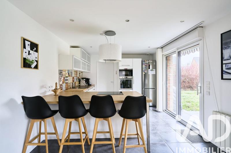 Maison - 122 m² - 6 pièces