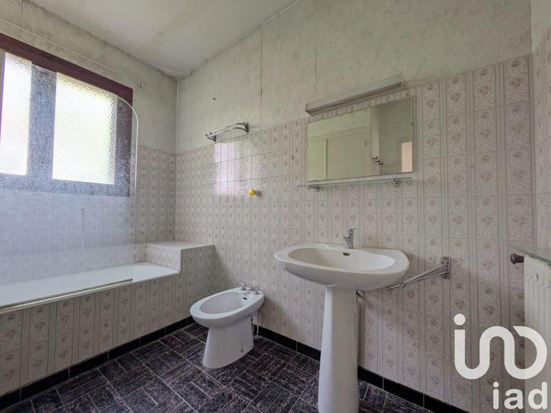 Maison - 212 m² - 8 pièces