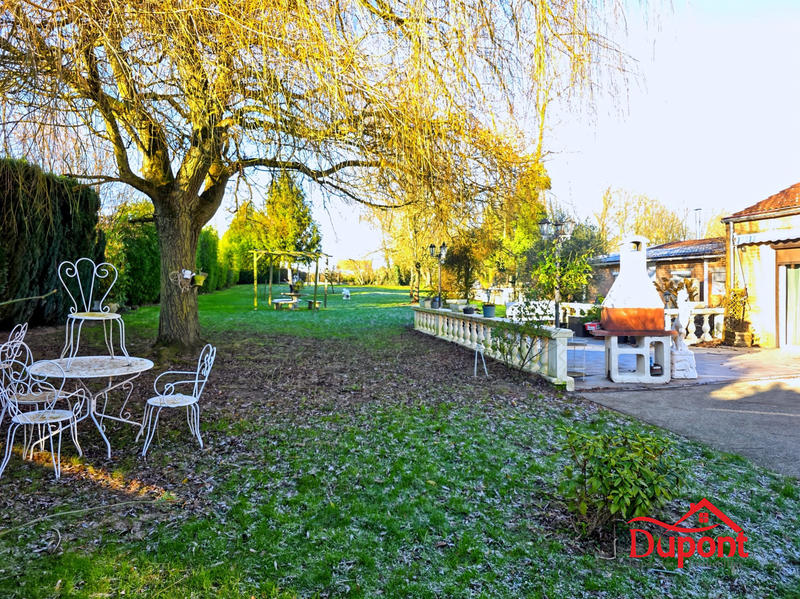 Maison - 160 m² - 8 pièces