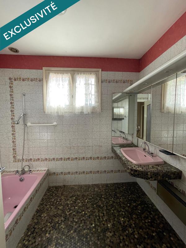 Maison - 137 m² - 6 pièces