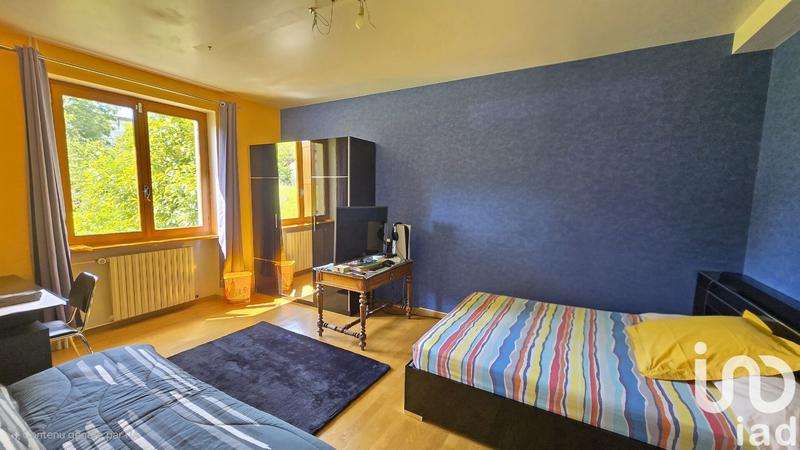 Maison - 203 m² - 7 pièces