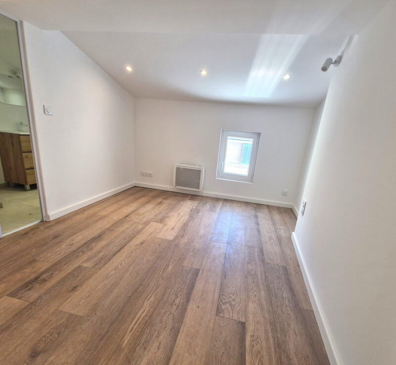 Appartement - 79 m² - 4 pièces