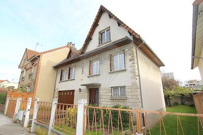 Maison - 155 m² - 10 pièces