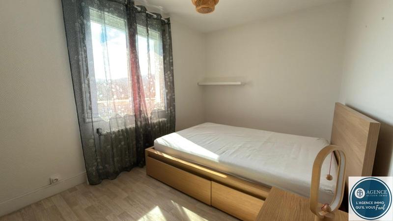 Maison - 205 m² - 8 pièces