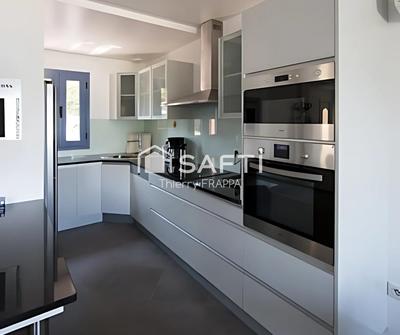 Villa - 97 m² - 5 pièces