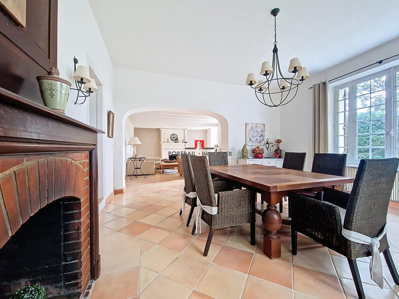 Maison ancienne - 273 m² - 7 pièces