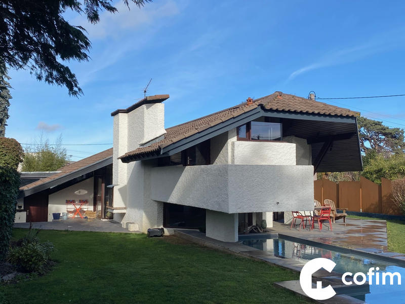 Maison - 135 m² - 6 pièces