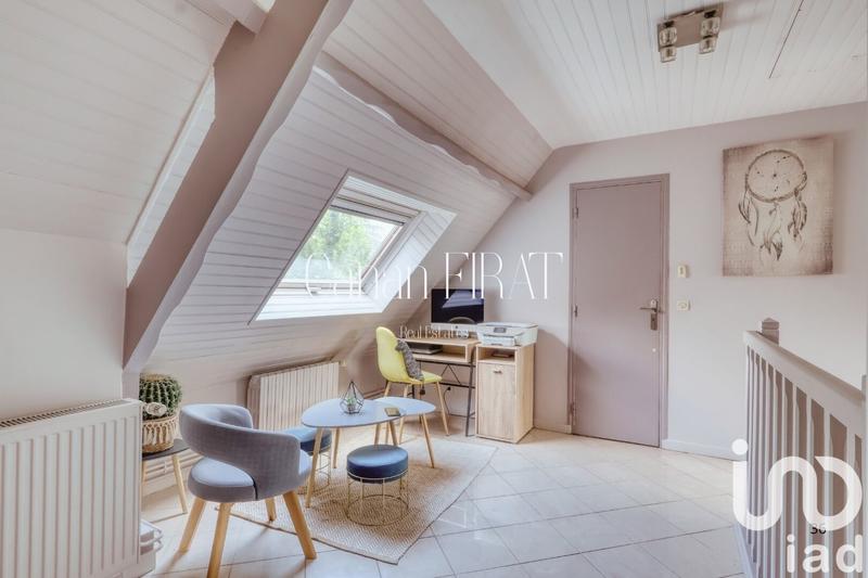 Maison - 195 m² - 7 pièces