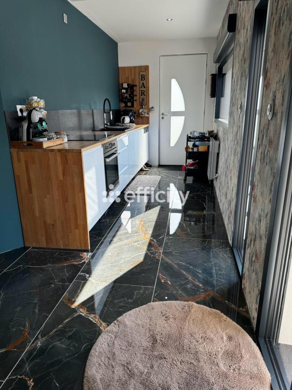 Maison - 90 m² - 3 pièces