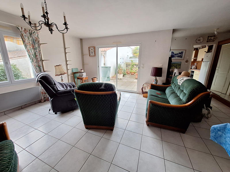 Maison - 90 m² - 5 pièces