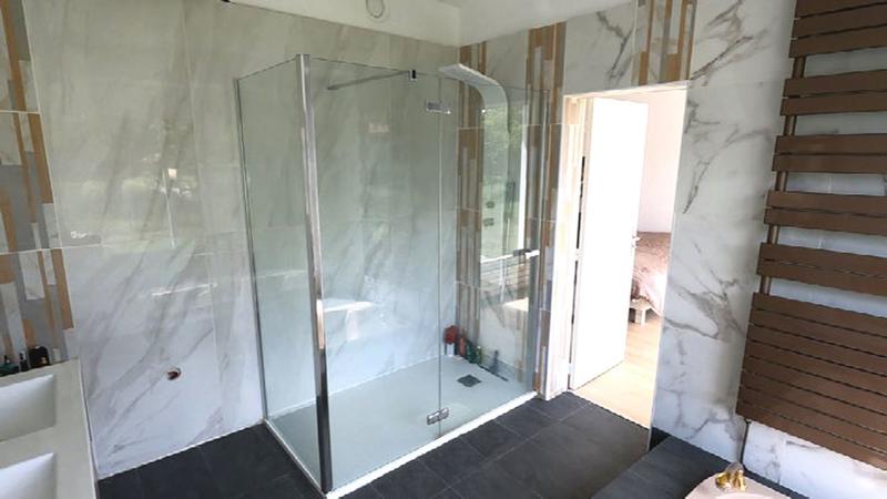 Maison - 228 m² - 6 pièces