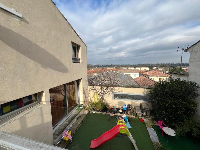 Maison - 216 m² - 6 pièces