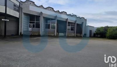 Local commercial - 1 390 m²