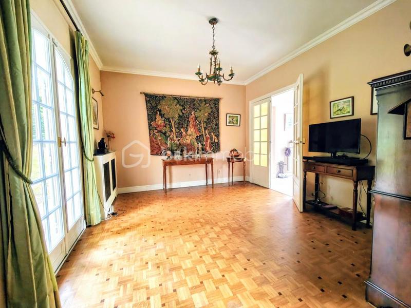 Maison - 175 m² - 7 pièces