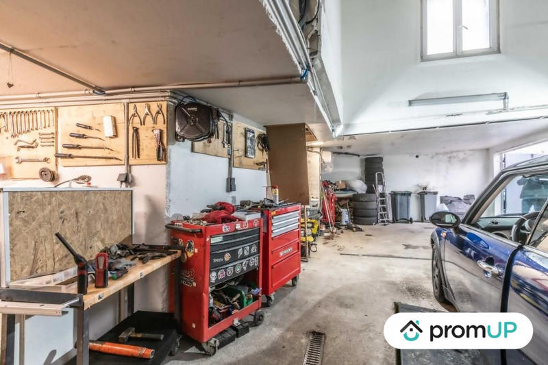 Parking / Garage - 50 m²