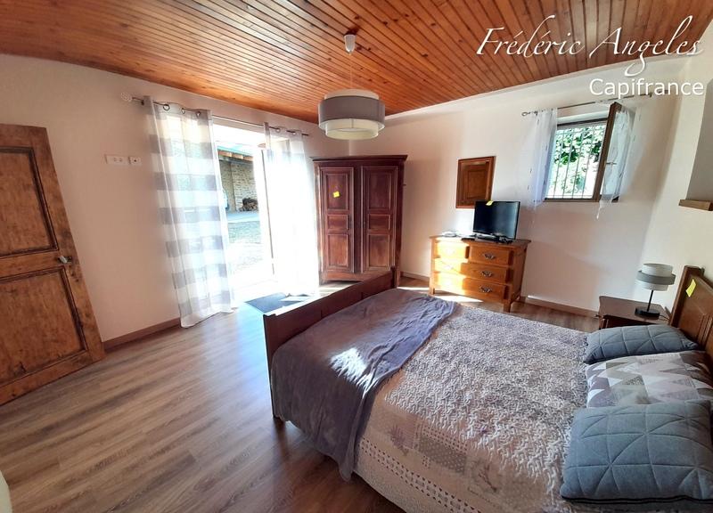 Maison de village - 200 m² - 8 pièces