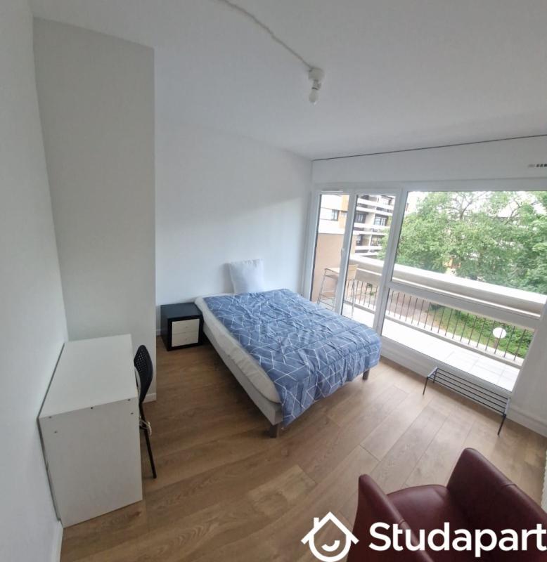 Chambre - 12 m² - 1 pièce