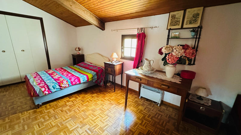 Maison - 198 m² - 8 pièces