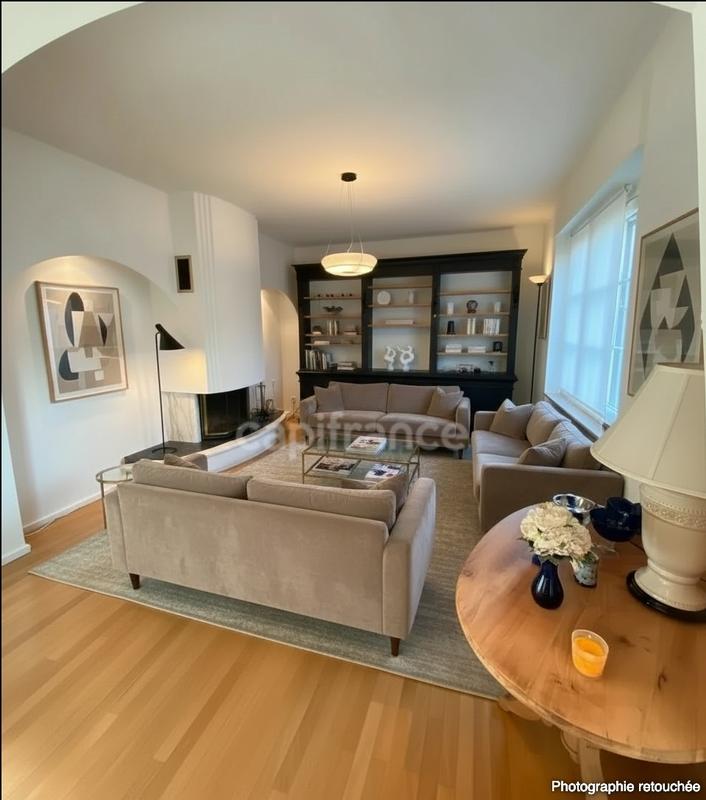 Maison - 180 m² - 6 pièces