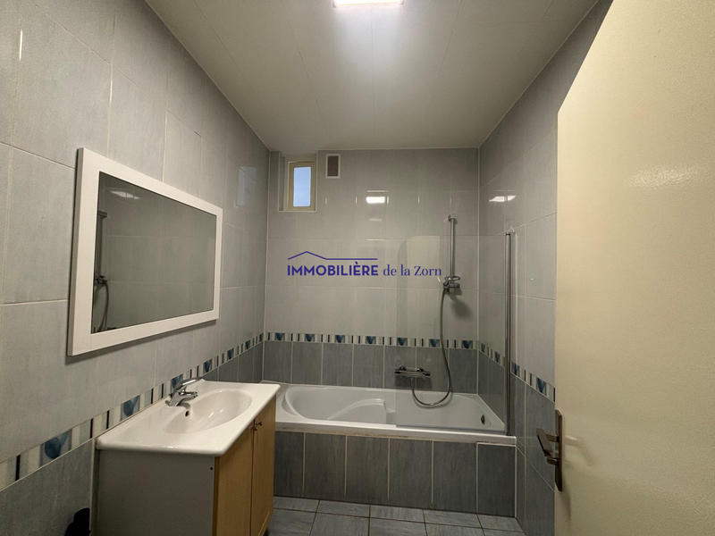 Appartement - 94 m² - 4 pièces