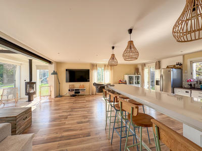 Maison - 141 m² - 6 pièces