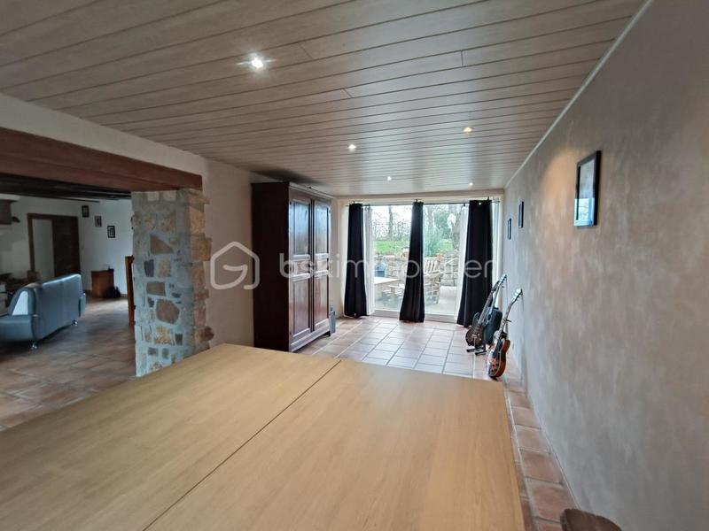 Maison - 195 m² - 7 pièces