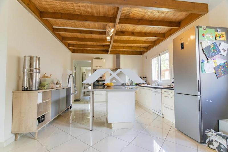 Maison - 168 m² - 6 pièces