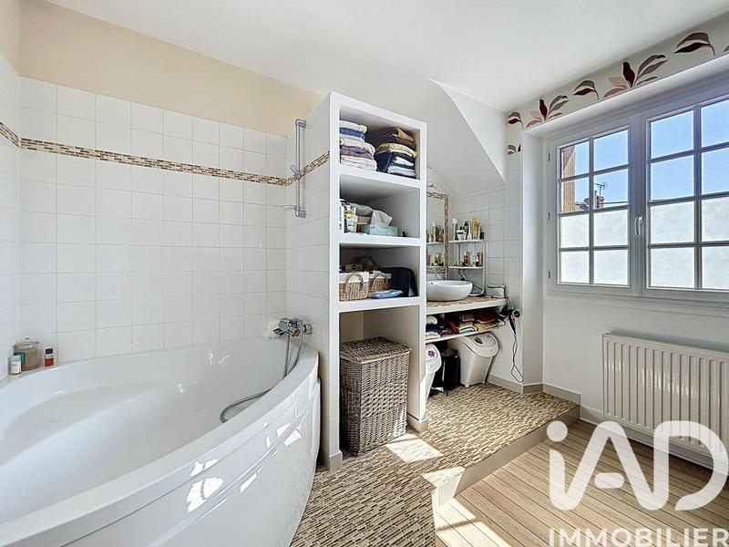 Maison - 162 m² - 5 pièces