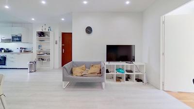 Appartement - 92 m² - 5 pièces