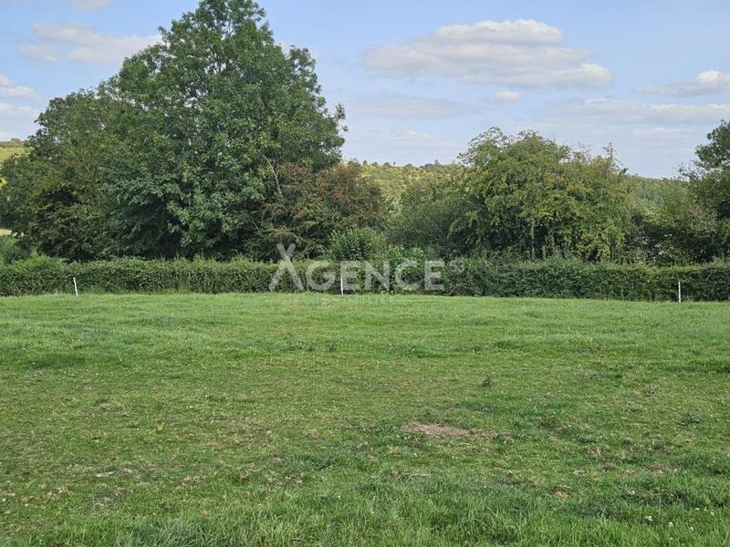 Terrain constructible - 681 m²