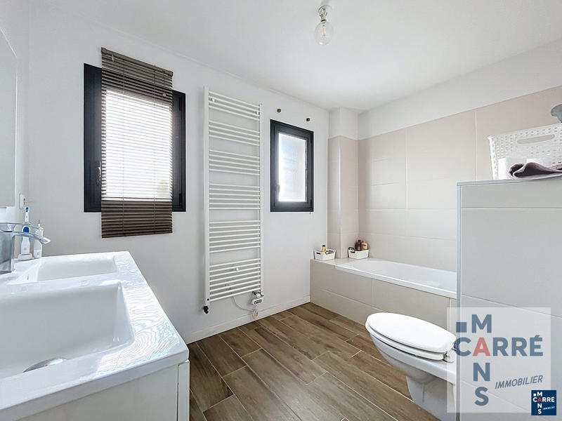 Maison contemporaine - 170 m² - 7 pièces