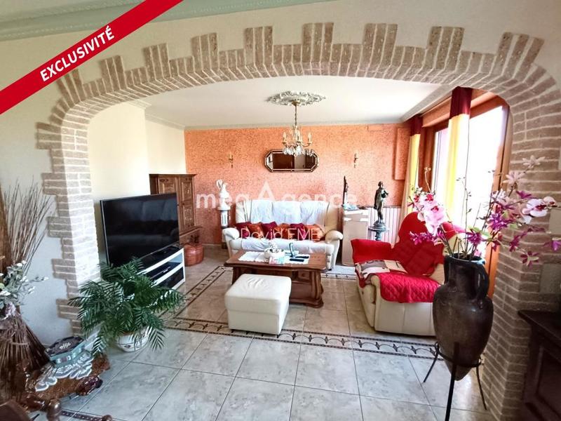 Maison traditionnelle - 172 m² - 9 pièces