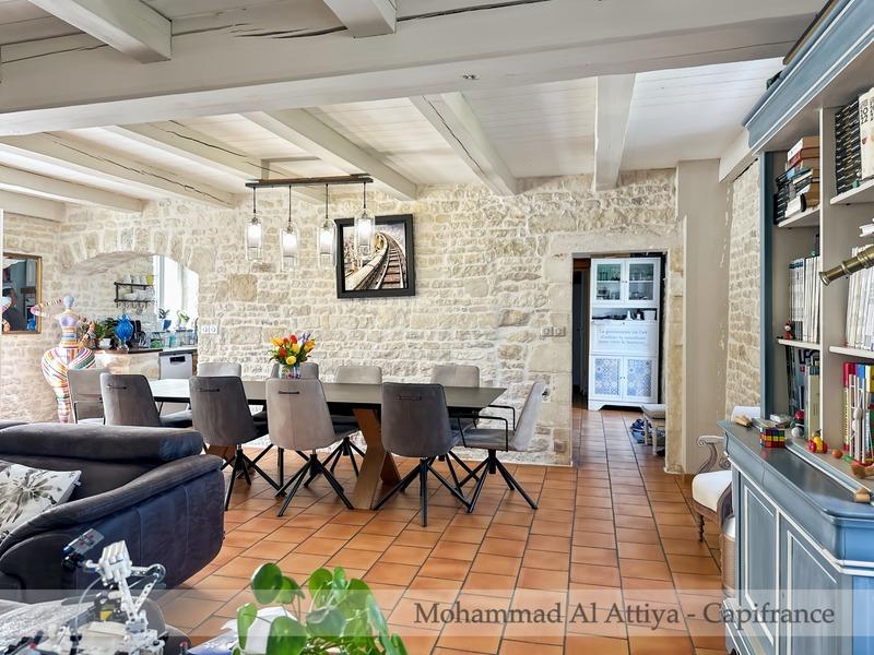 Propriété - 370 m² - 11 pièces