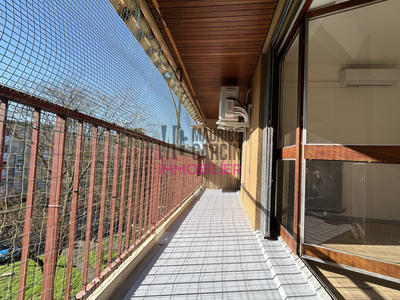 Appartement - 80 m² - 4 pièces