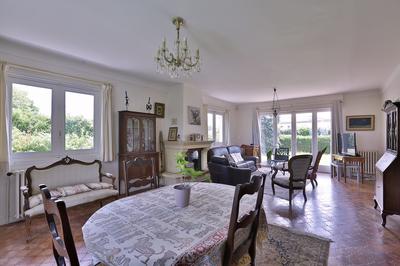 Maison - 161 m² - 8 pièces