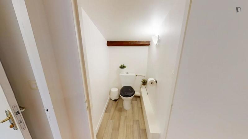 Chambre - 18 m² - 5 pièces