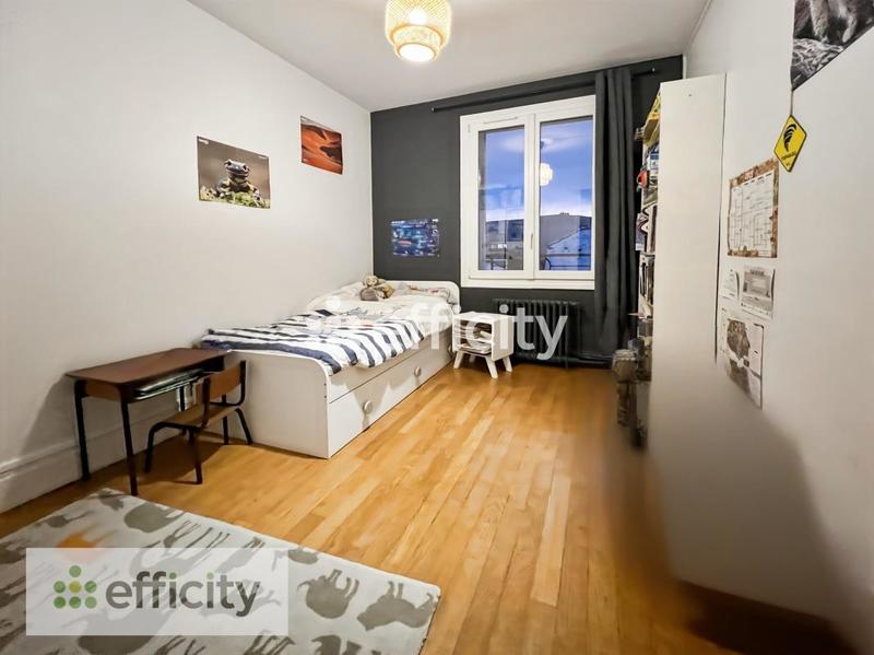 Maison - 163 m² - 7 pièces