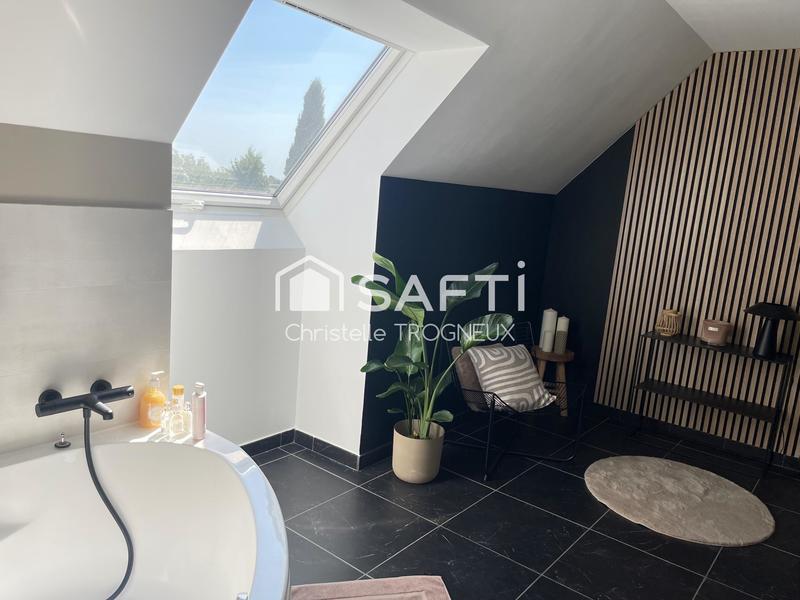 Maison - 137 m² - 6 pièces