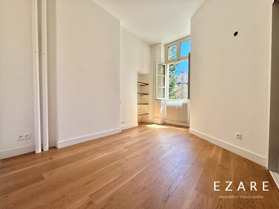 Appartement - 80 m² - 3 pièces
