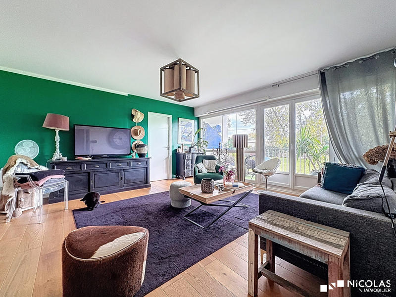 Appartement - 118 m² - 6 pièces