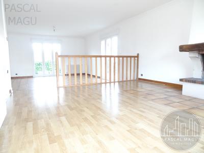 Maison - 227 m² - 8 pièces