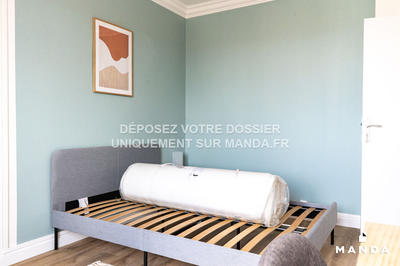 Chambre - 9 m² - 6 pièces