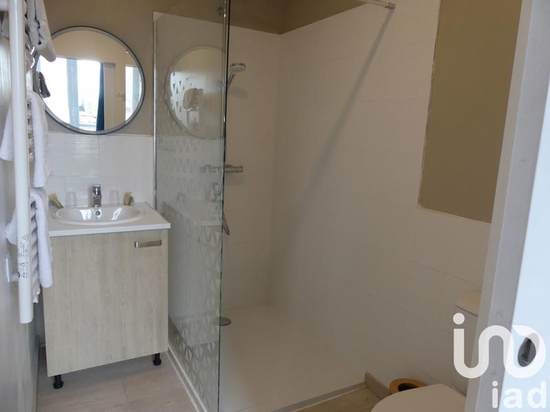 Maison - 250 m² - 8 pièces