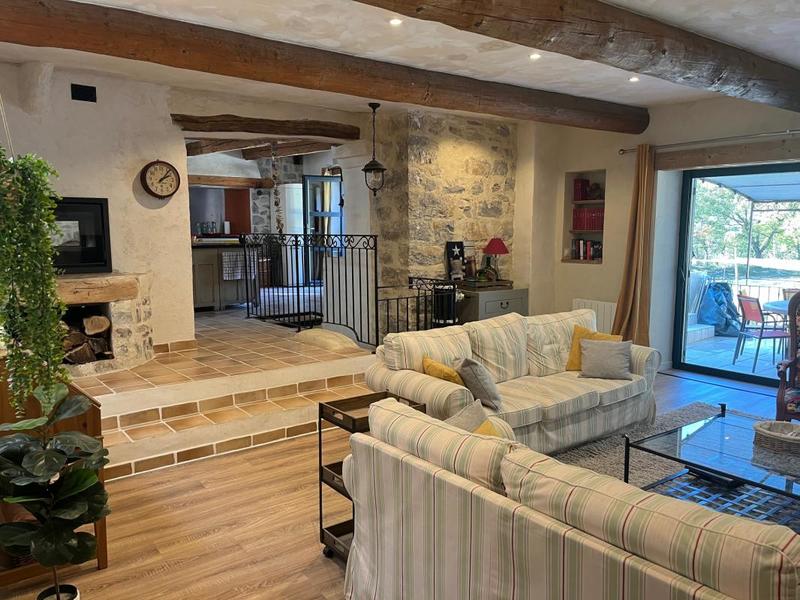 Mas - 188 m² - 7 pièces