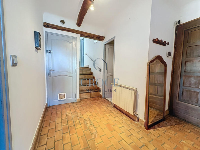 Maison traditionnelle - 236 m² - 9 pièces