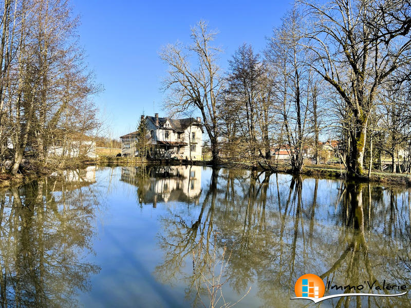 Maison - 189 m² - 7 pièces