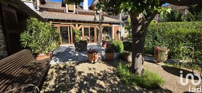 Maison - 422 m² - 10 pièces