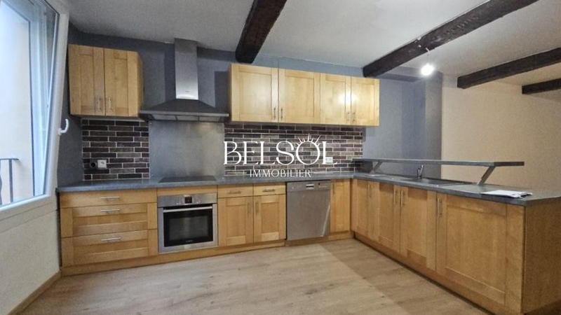 Maison - 93 m² - 4 pièces