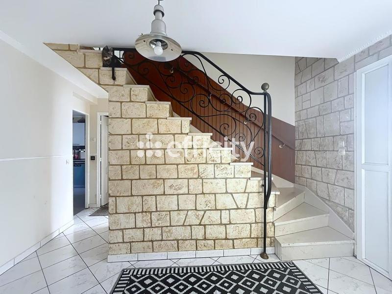 Maison - 165 m² - 7 pièces