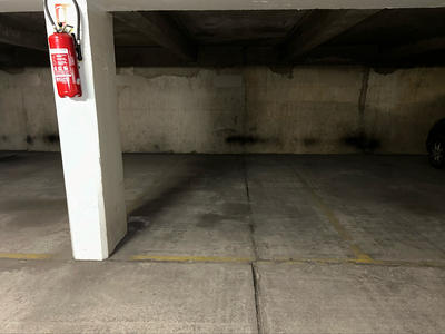 Parking / Garage - 12 m²